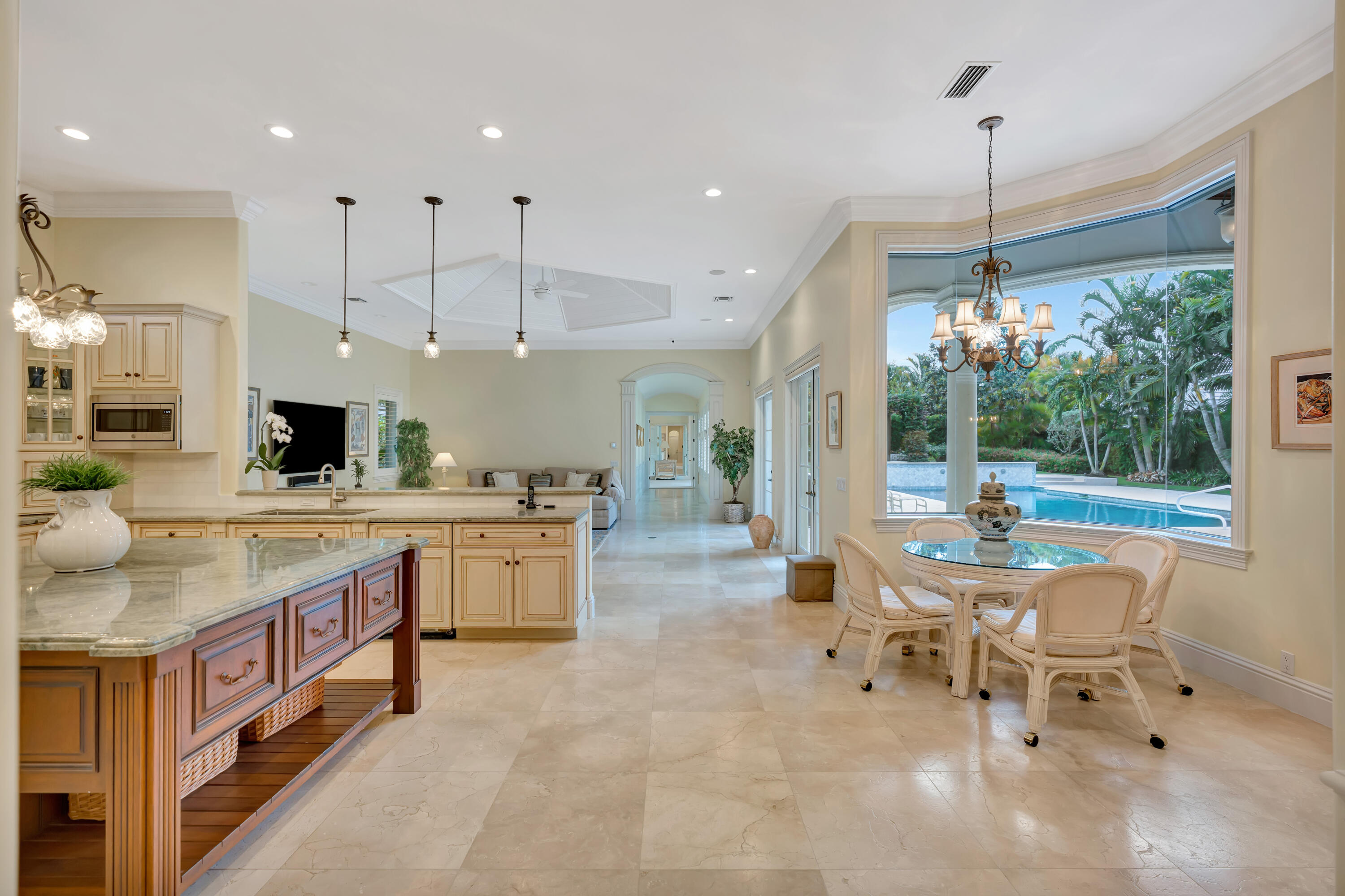 ADMIRALS COVE - Residential