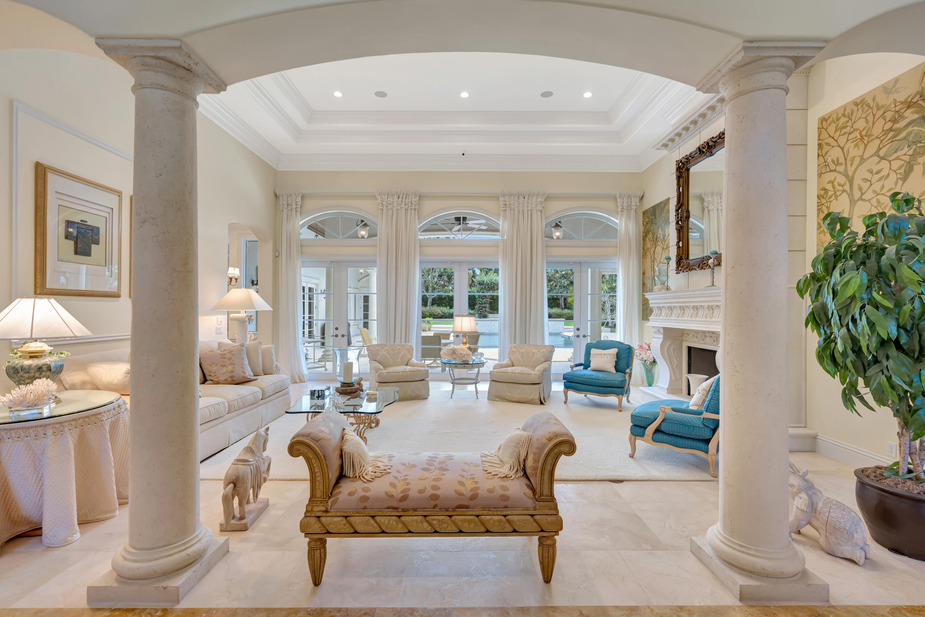 ADMIRALS COVE - Residential