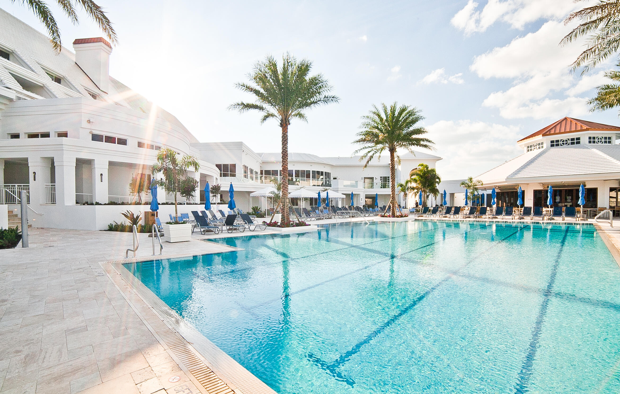 ADMIRALS COVE - Residential