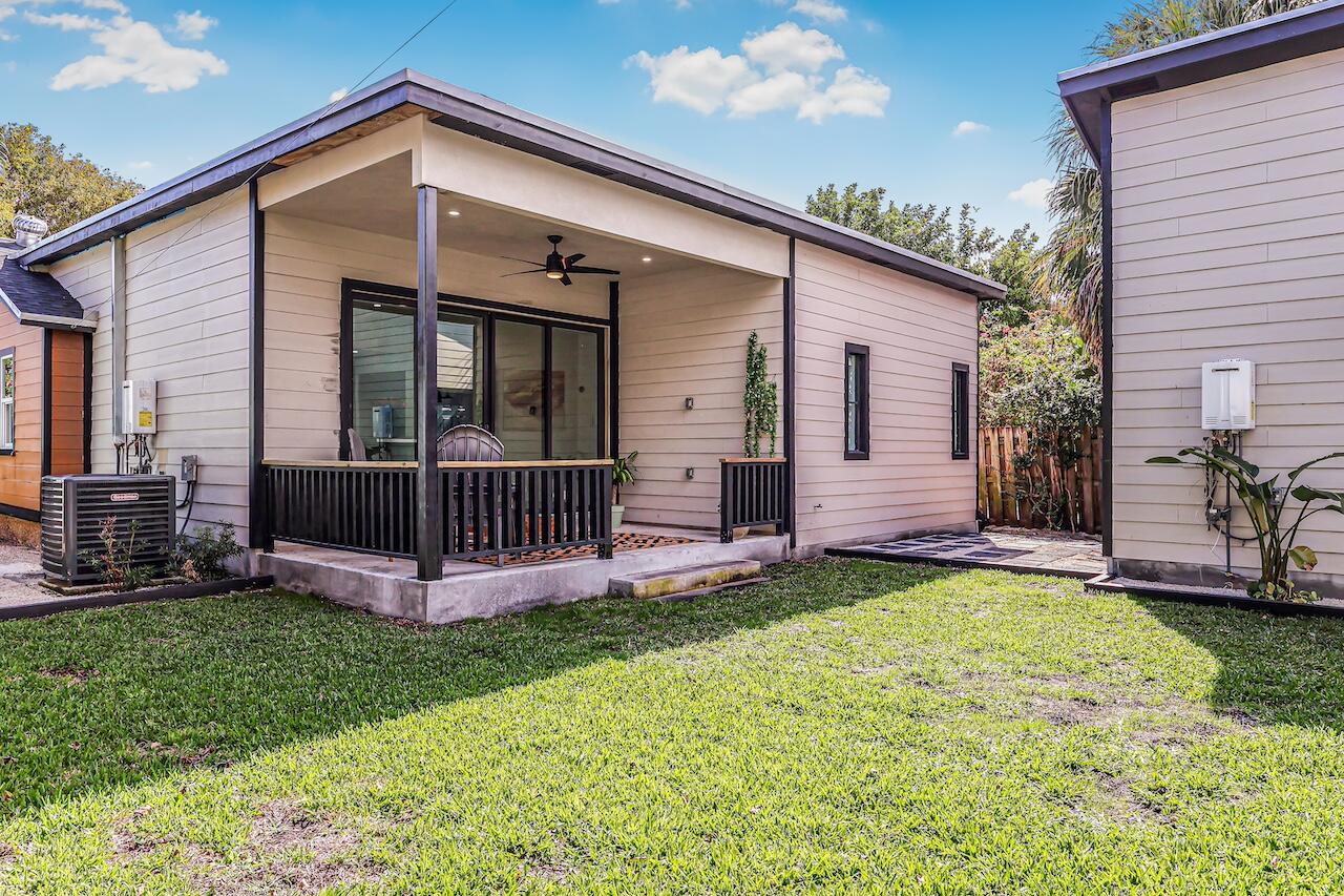 LAKE WORTH TOWN OF - Residential