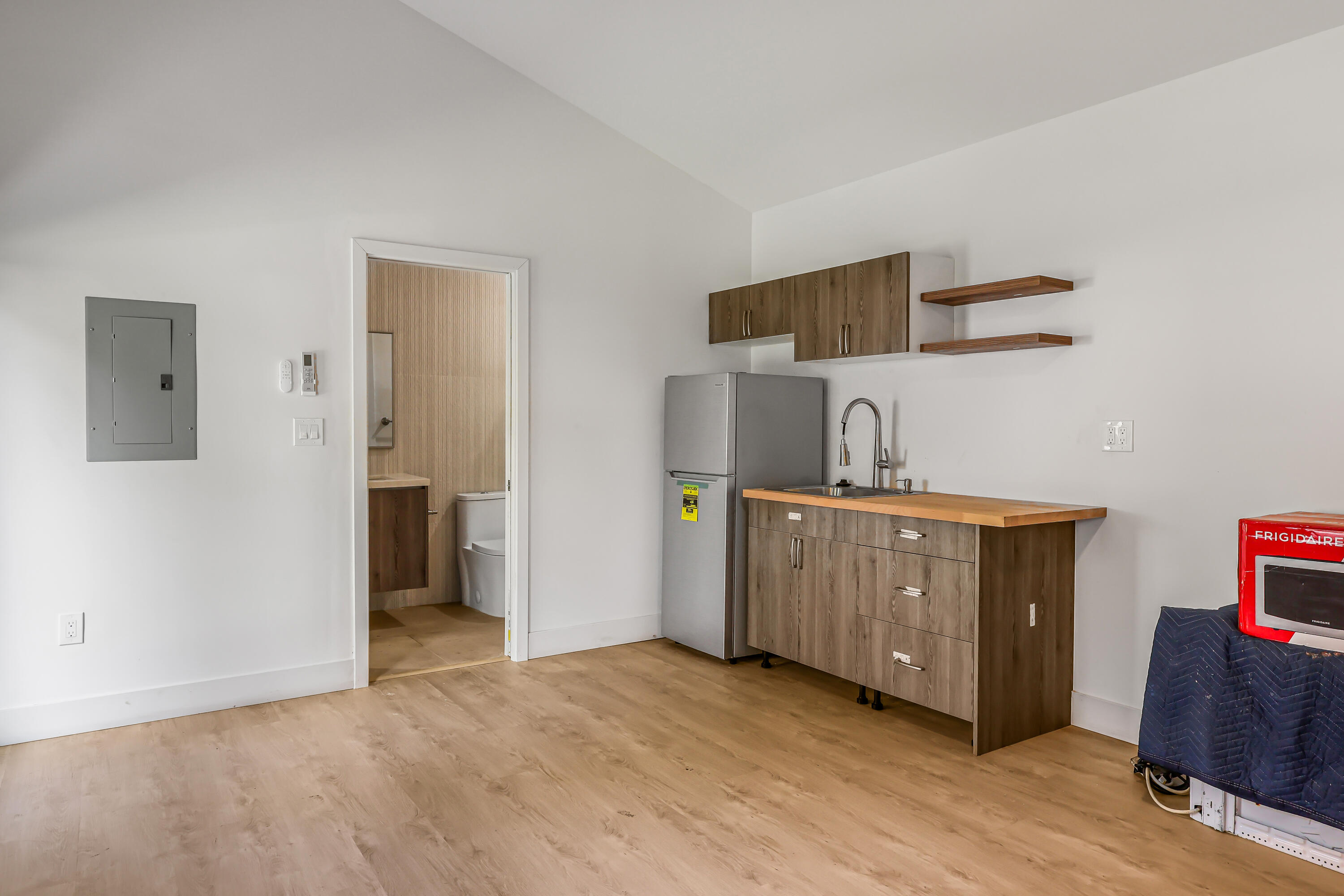 LAKE WORTH TOWN OF - Residential