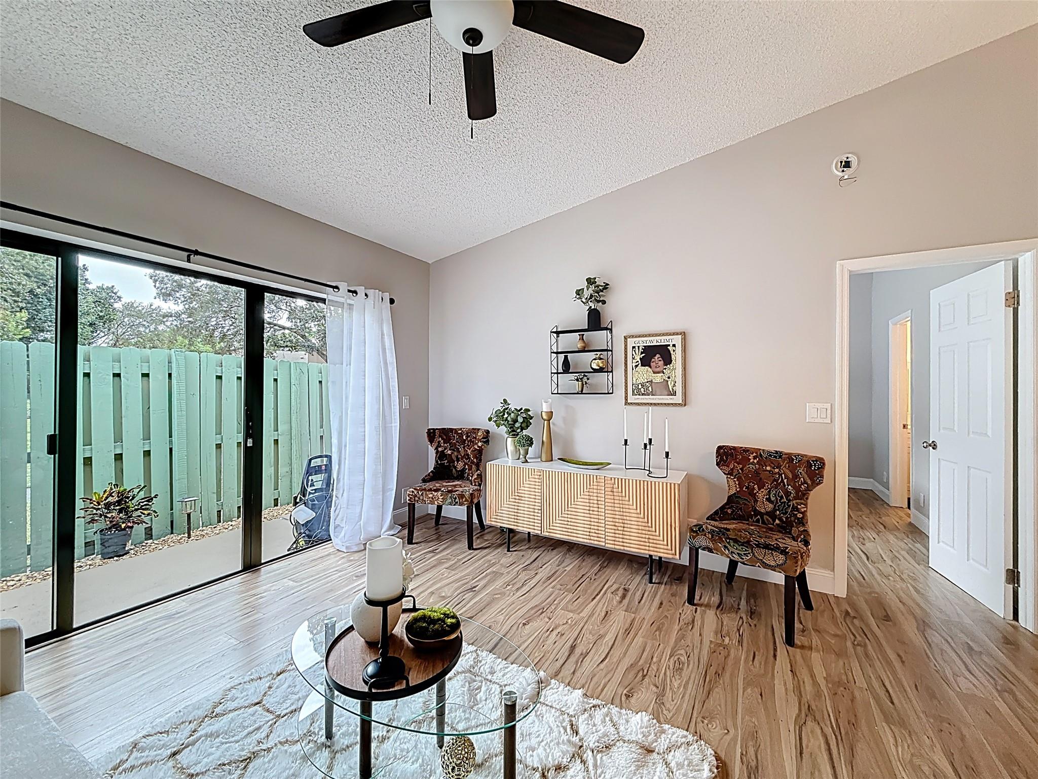 CENTURA PARC - Residential