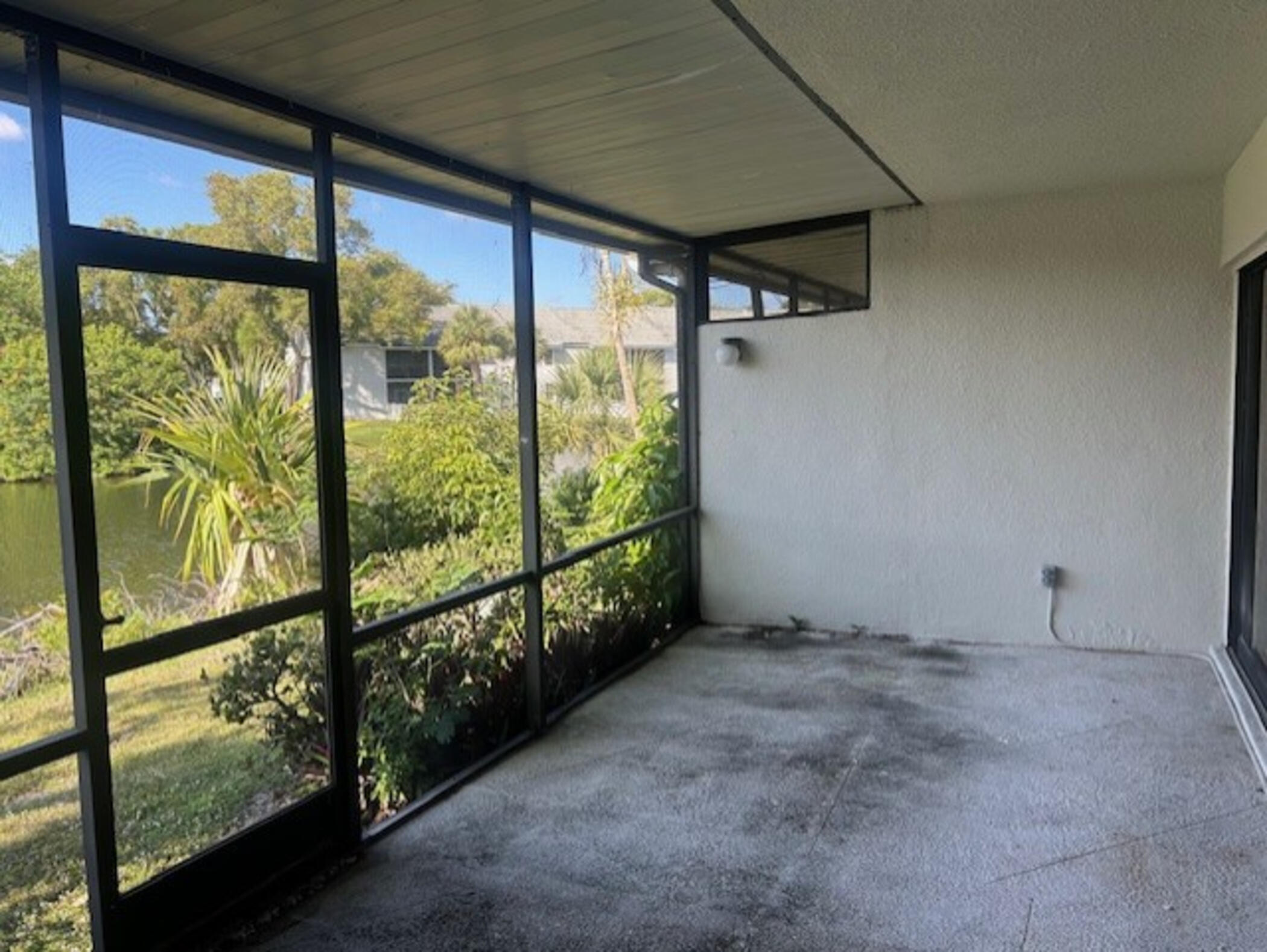 COURTS OF INVERRARY PHASE II - Residential