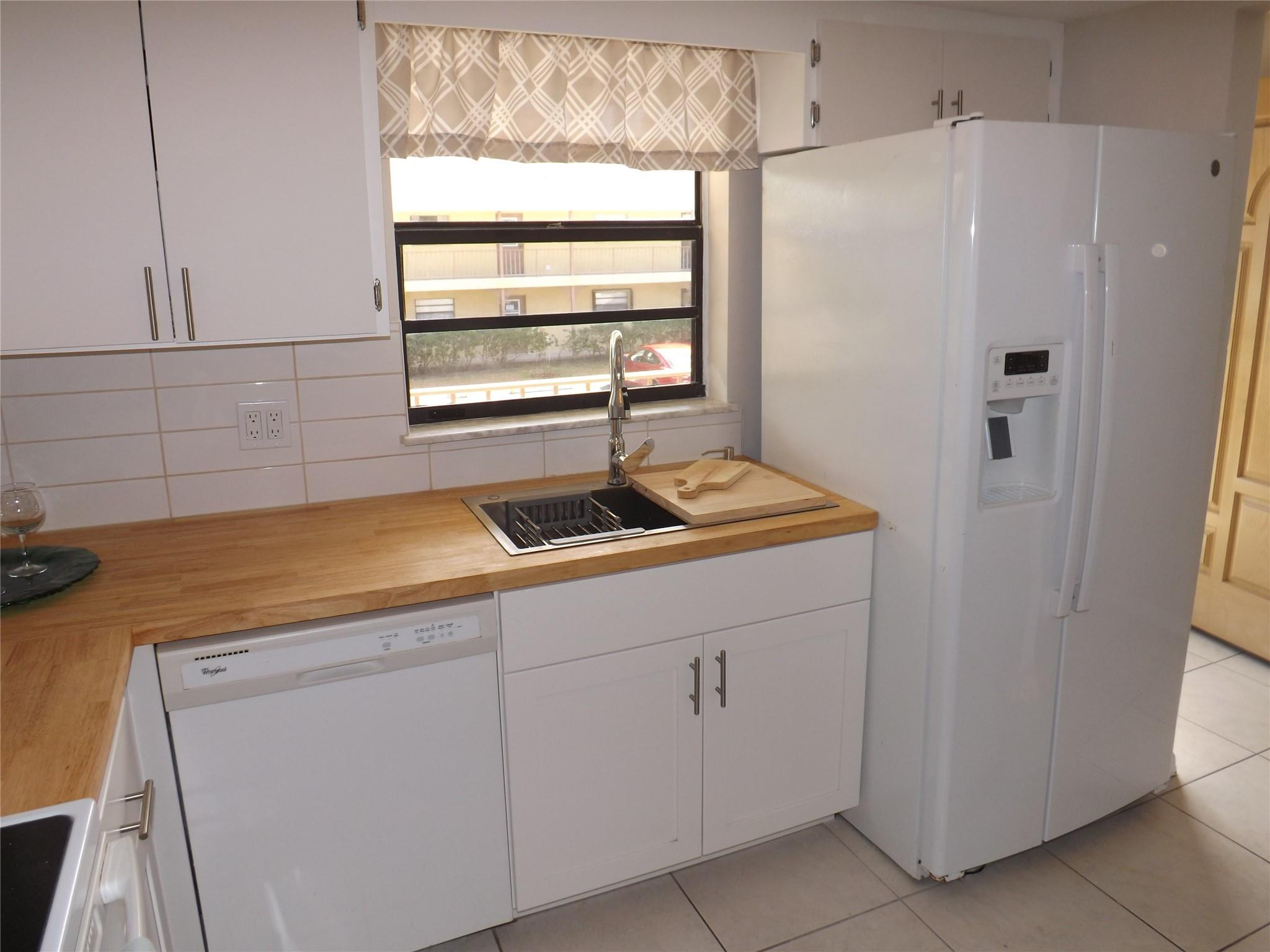 Oak Park Terrace Units 1- - Residential