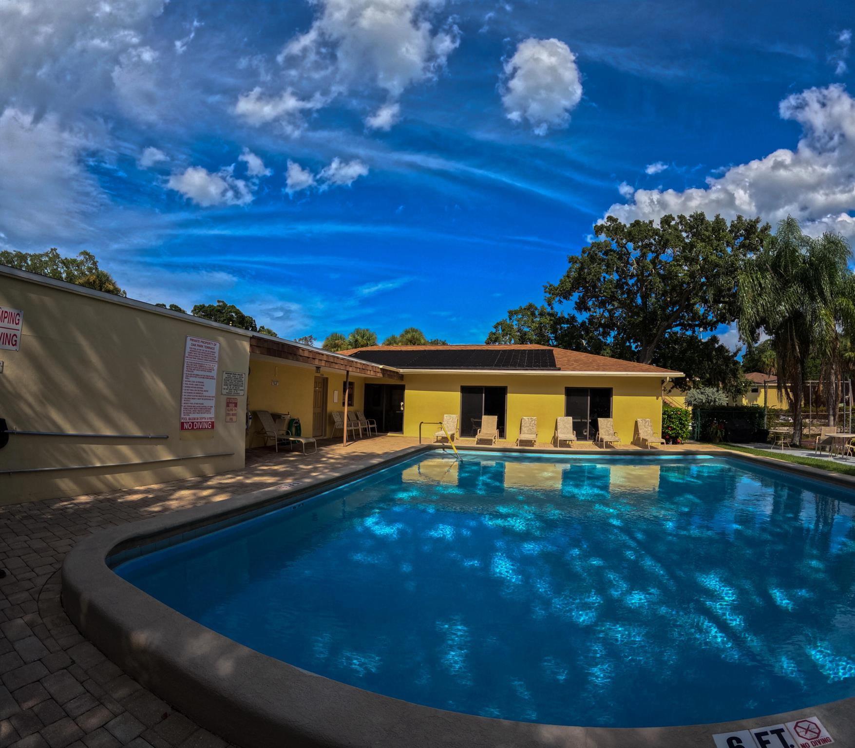 Oak Park Terrace Units 1- - Residential