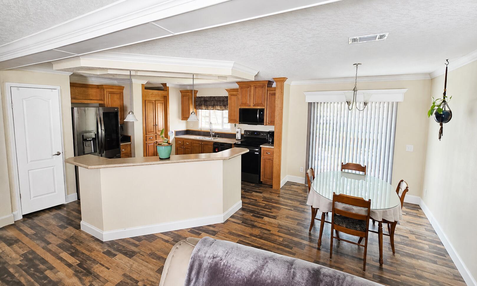 2802 SE JANET Street