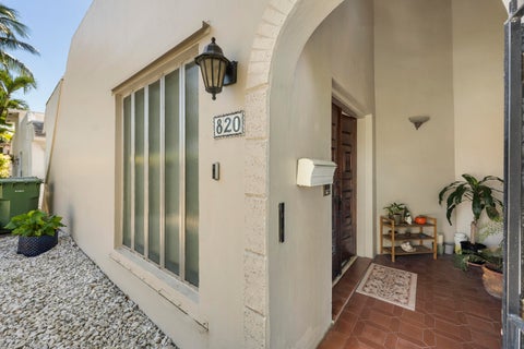 Tiny photo for 820 SW 12TH Place, Fort Lauderdale, FL 33315 (MLS # B26089237)