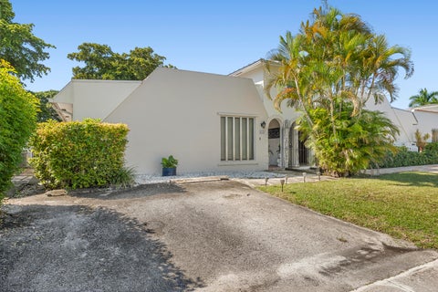 Tiny photo for 820 SW 12TH Place, Fort Lauderdale, FL 33315 (MLS # B26089237)