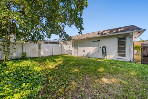Tiny photo for 820 SW 12TH Place, Fort Lauderdale, FL 33315 (MLS # B26089237)