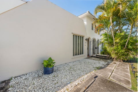 Tiny photo for 820 SW 12TH Place, Fort Lauderdale, FL 33315 (MLS # B26089237)