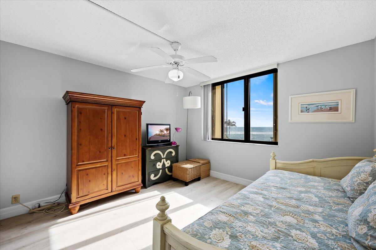 OCEAN TRAIL CONDO IV - Residential