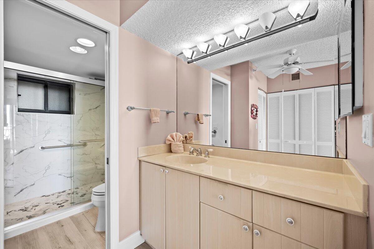 OCEAN TRAIL CONDO IV - Residential