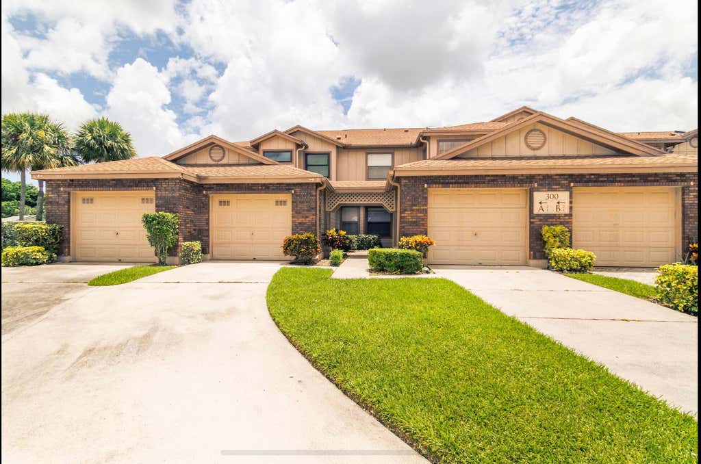 Photo of 300 CROSSWINDS Drive #B1, Greenacres, FL 33413 (MLS # B26054743)