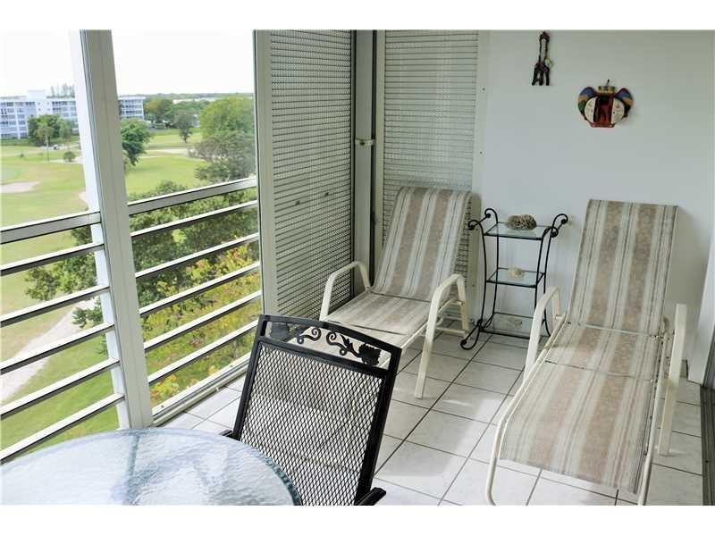 PALM AIRE COUNTRY CLUB - Residential