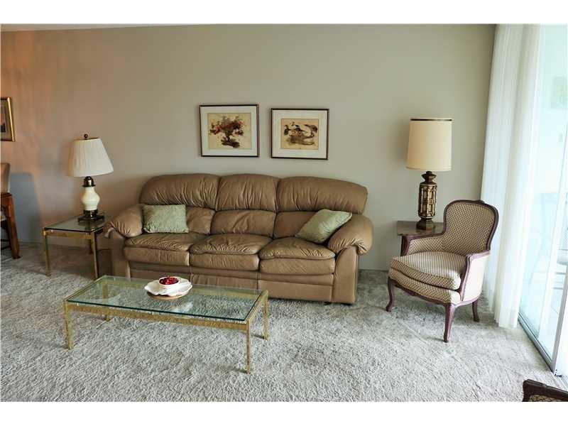 PALM AIRE COUNTRY CLUB - Residential