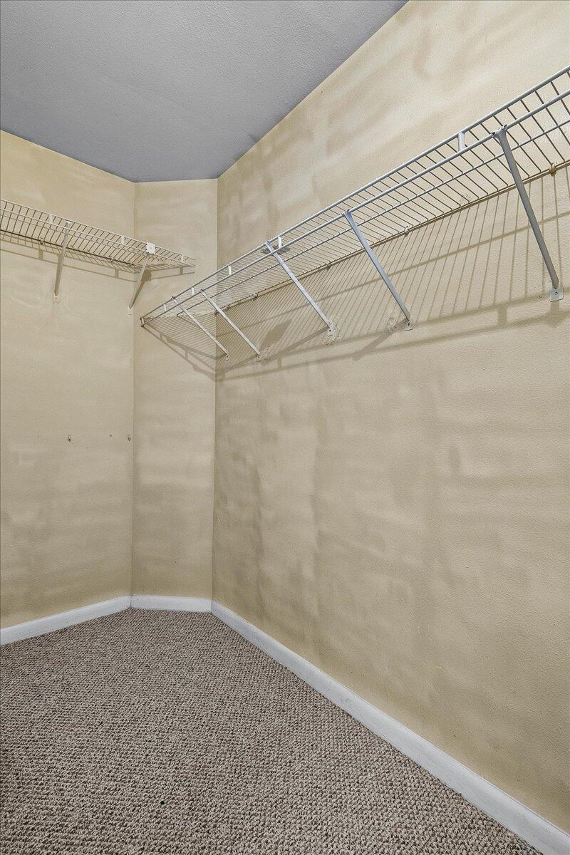 PALM LAKE CONDOMINIUM - Residential