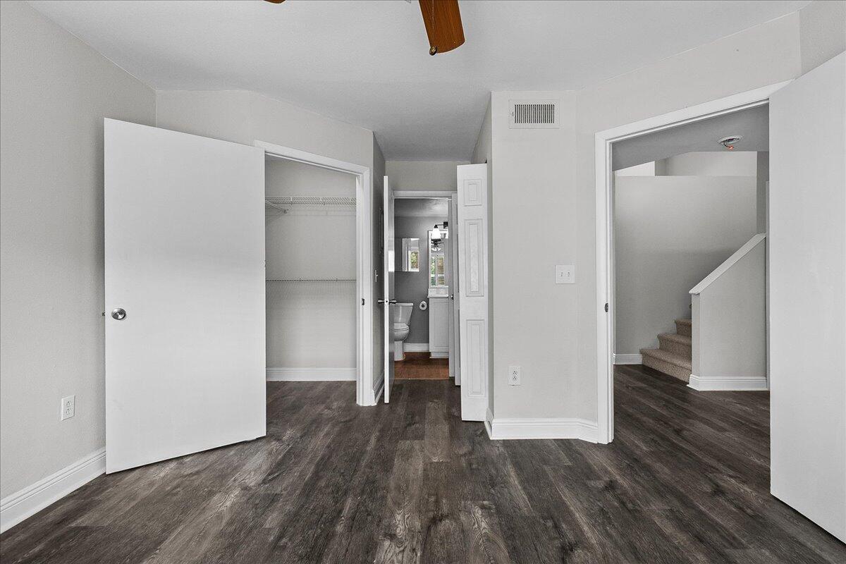 PALM LAKE CONDOMINIUM - Residential