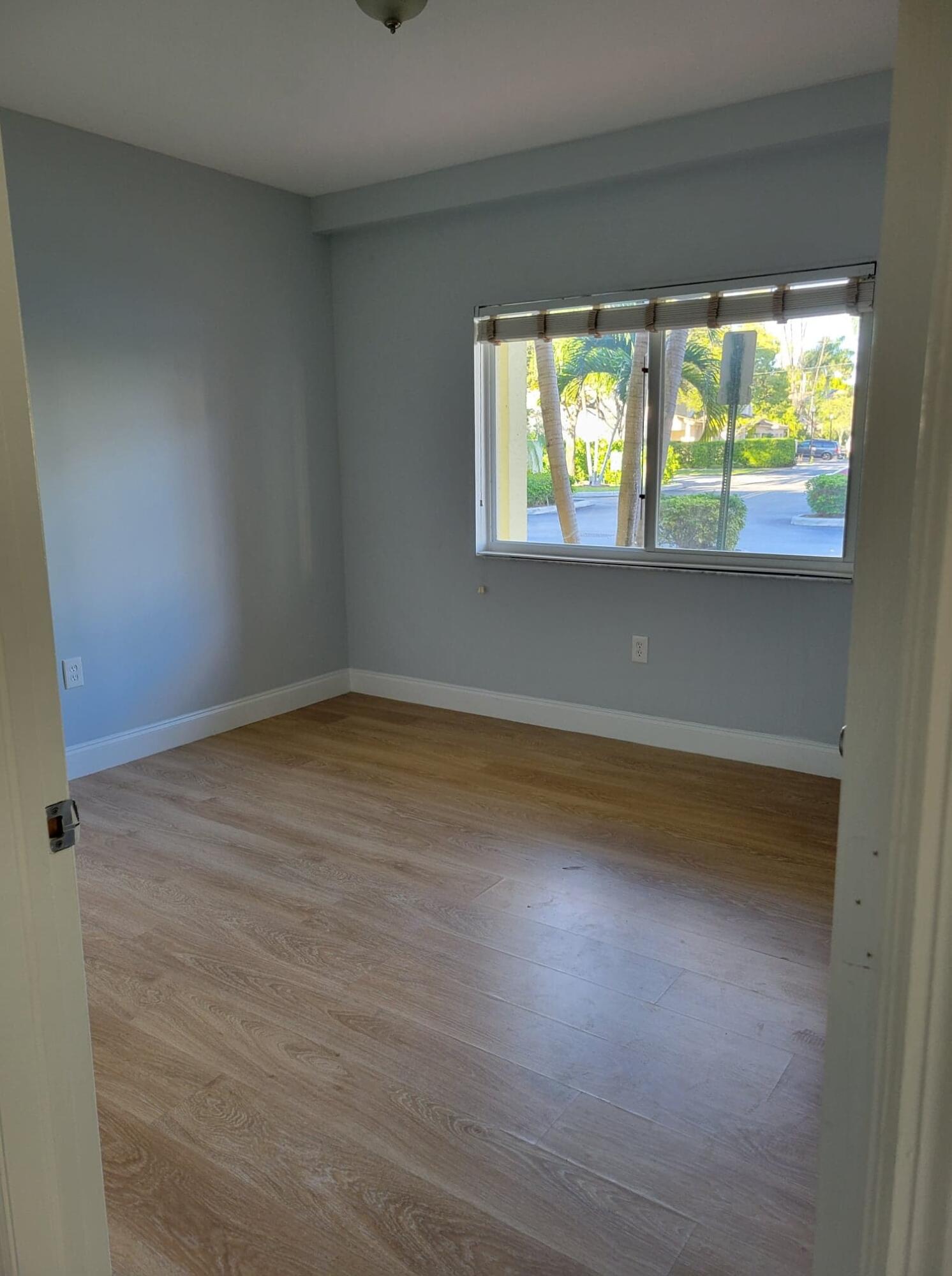 MIRAGE AT CRYSTAL LAKE CONDO - Residential Lease