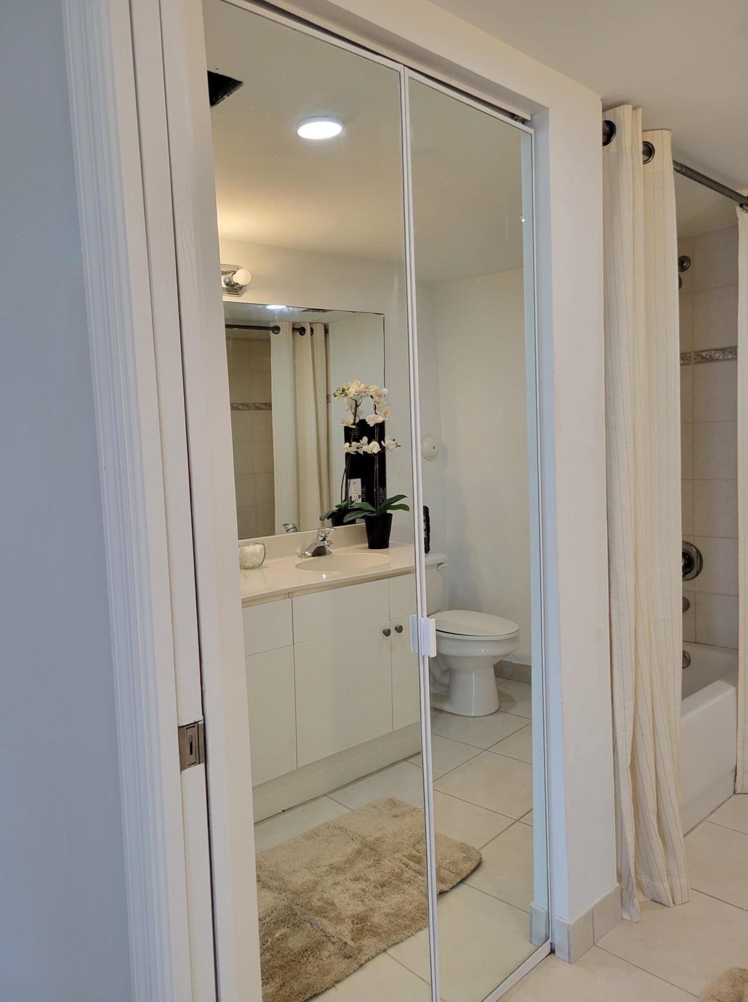 MIRAGE AT CRYSTAL LAKE CONDO - Residential Lease