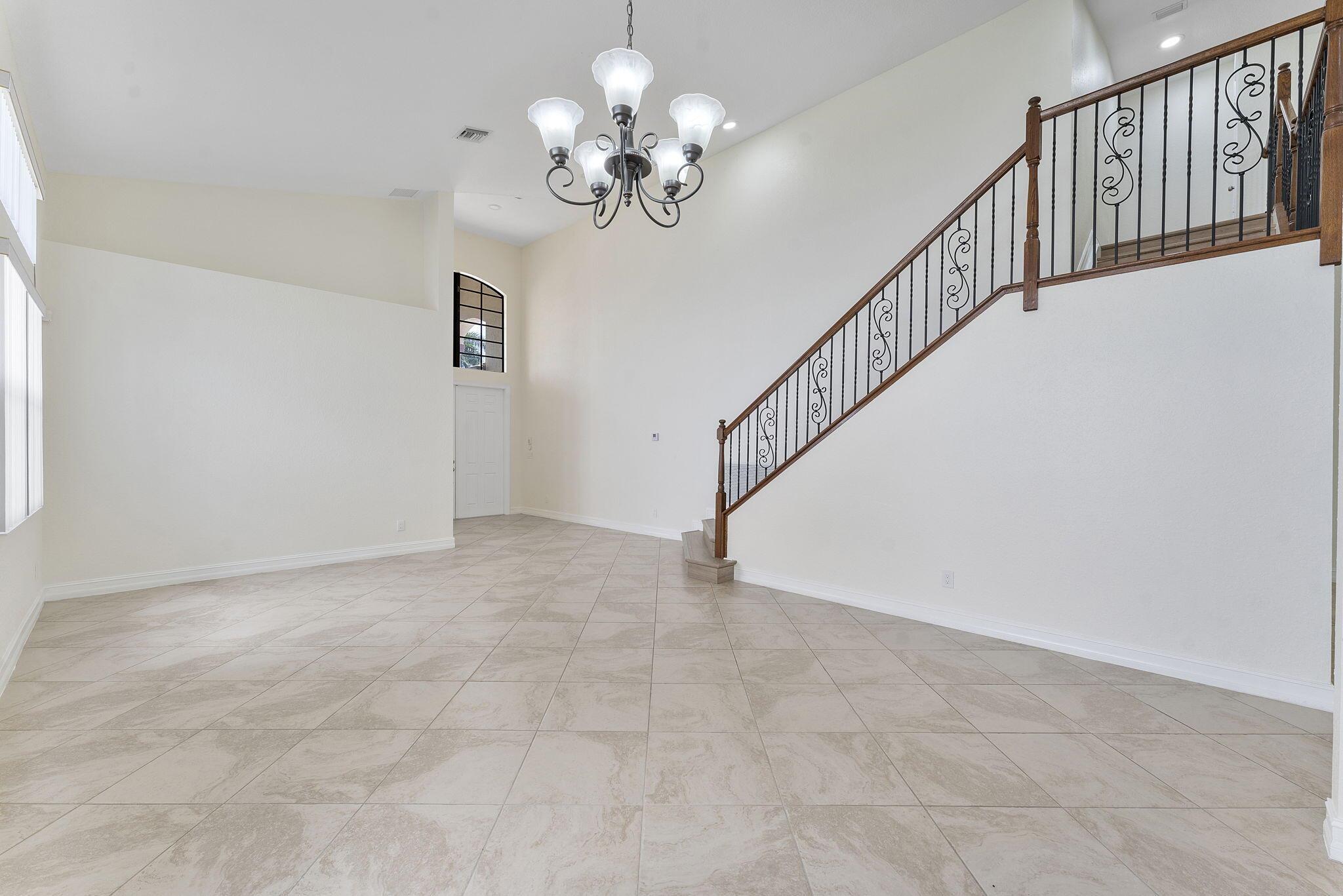 MONTREUX - Residential Lease