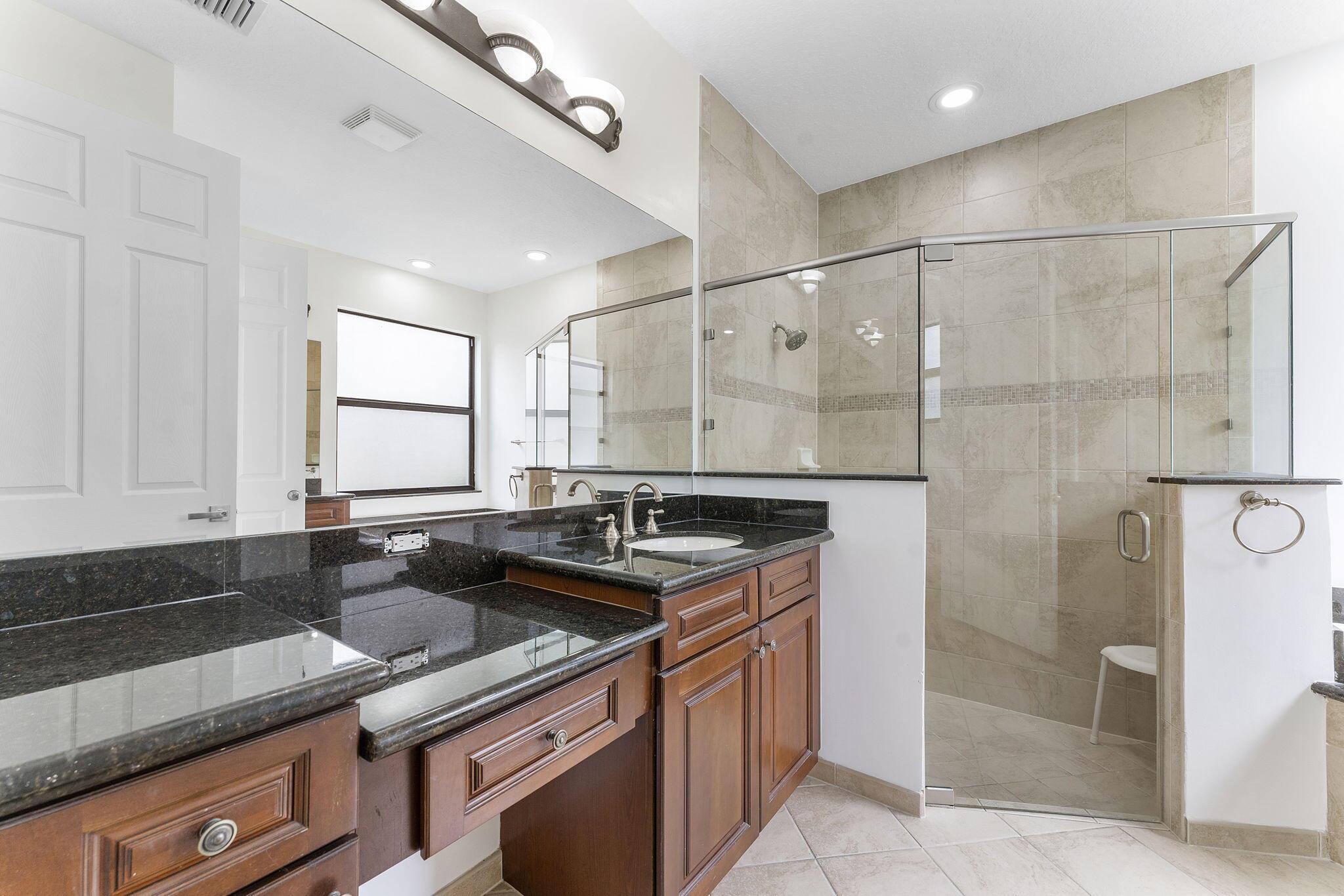 MONTREUX - Residential Lease