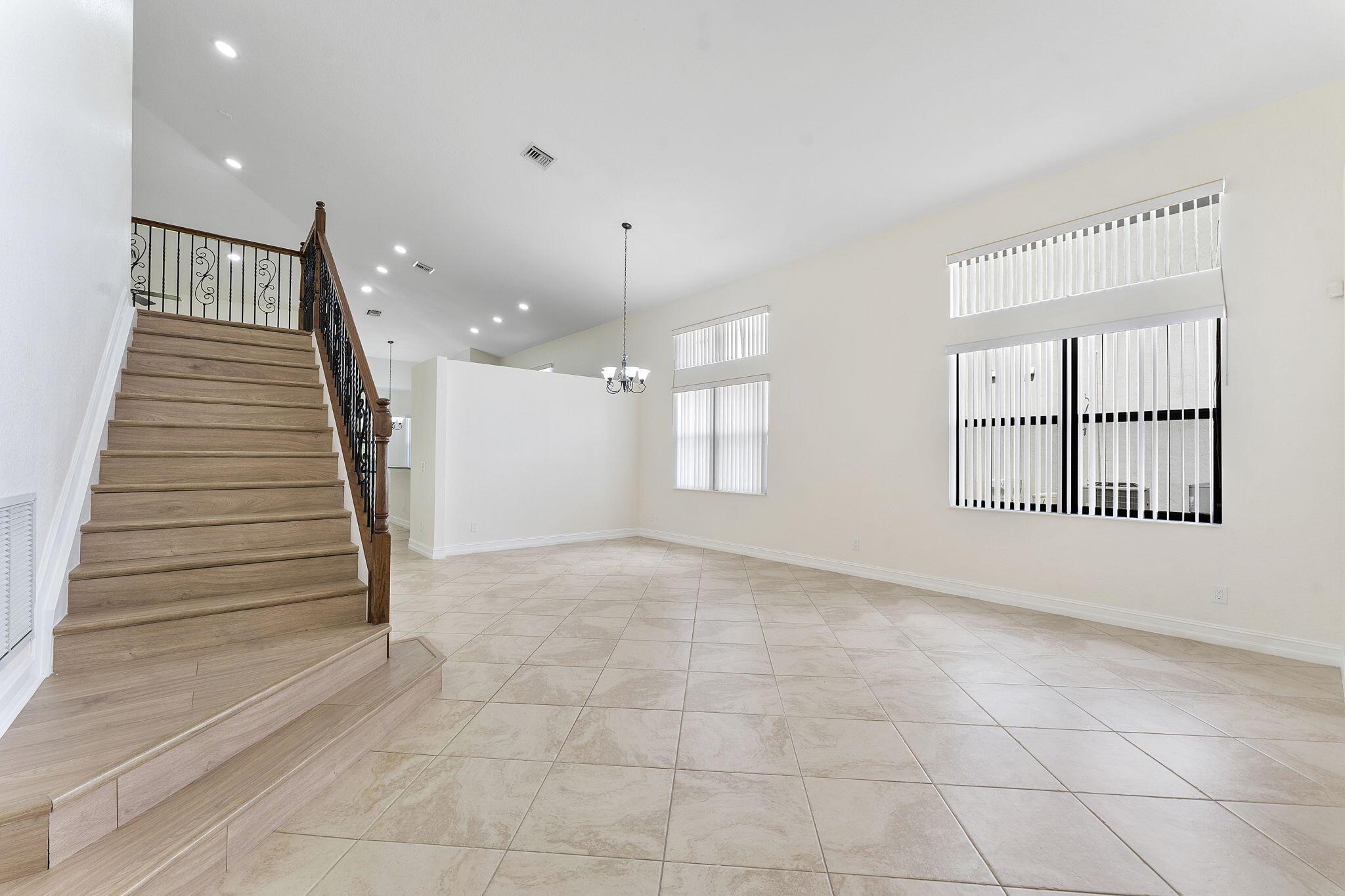 MONTREUX - Residential Lease