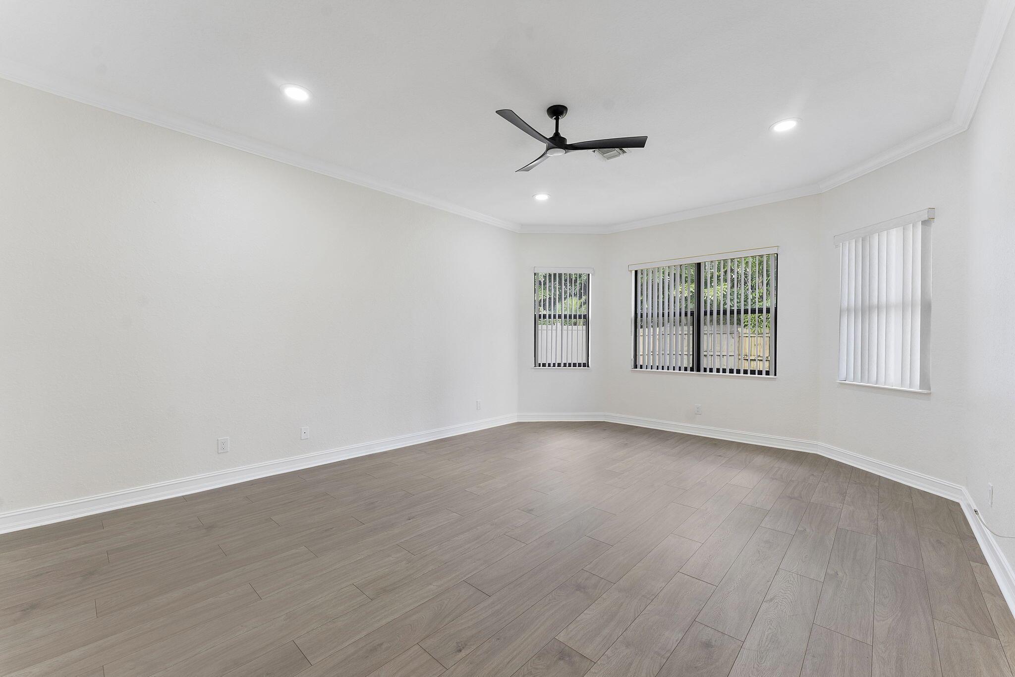 MONTREUX - Residential Lease