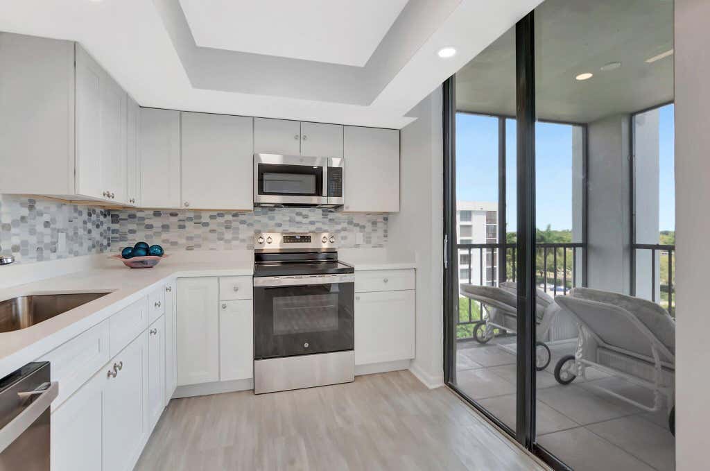 Photo of 6805 Willow Wood Drive #5074, Boca Raton, FL 33434 (MLS # R11085031)