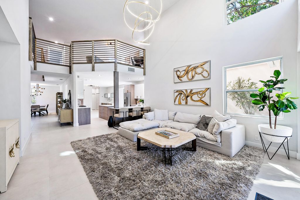 Photo of 317 Eagleton Golf Drive, Palm Beach Gardens, FL 33418 (MLS # R10868968)