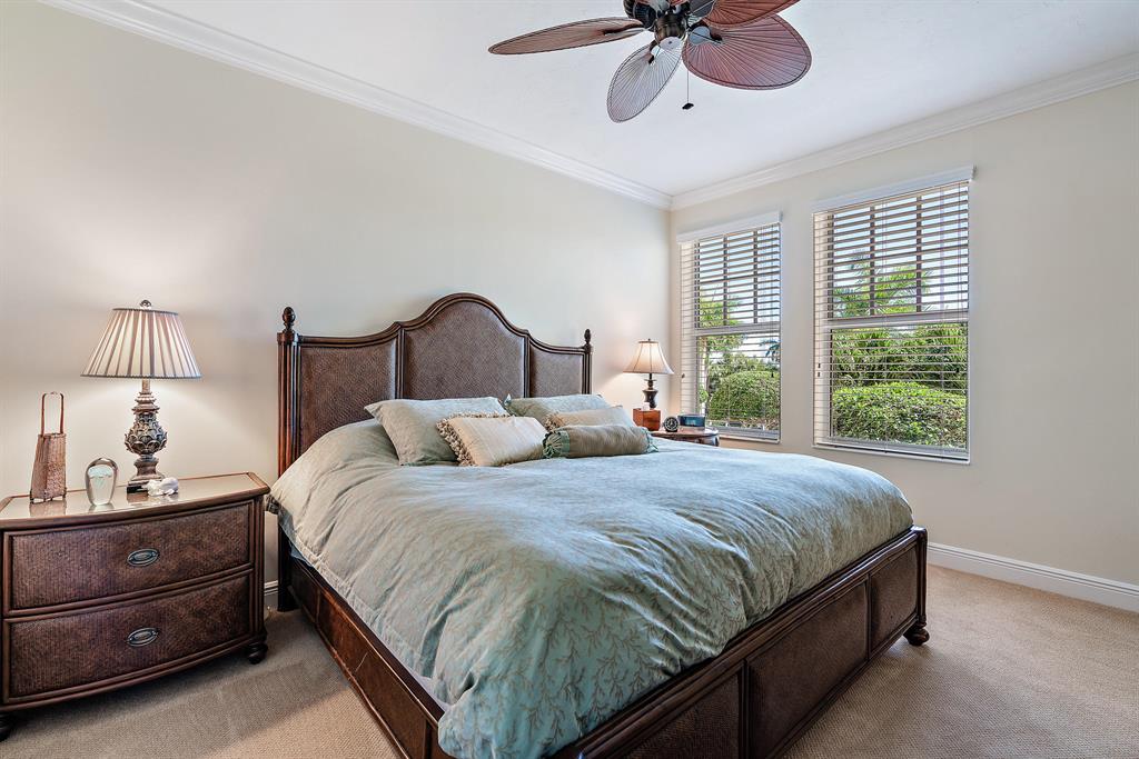 Jupiter Yacht Club - Residential