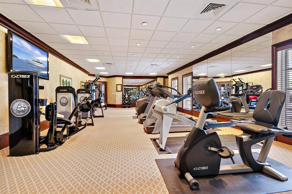 Jupiter Yacht Club - Residential