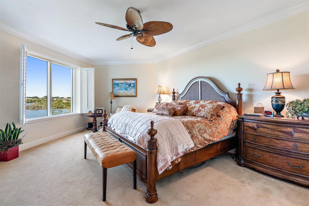 Jupiter Yacht Club - Residential