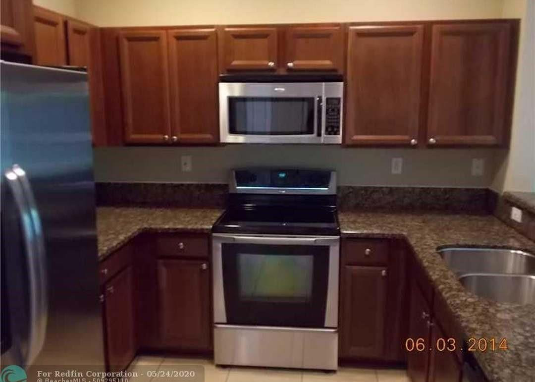 21205 NW 14th Place 319