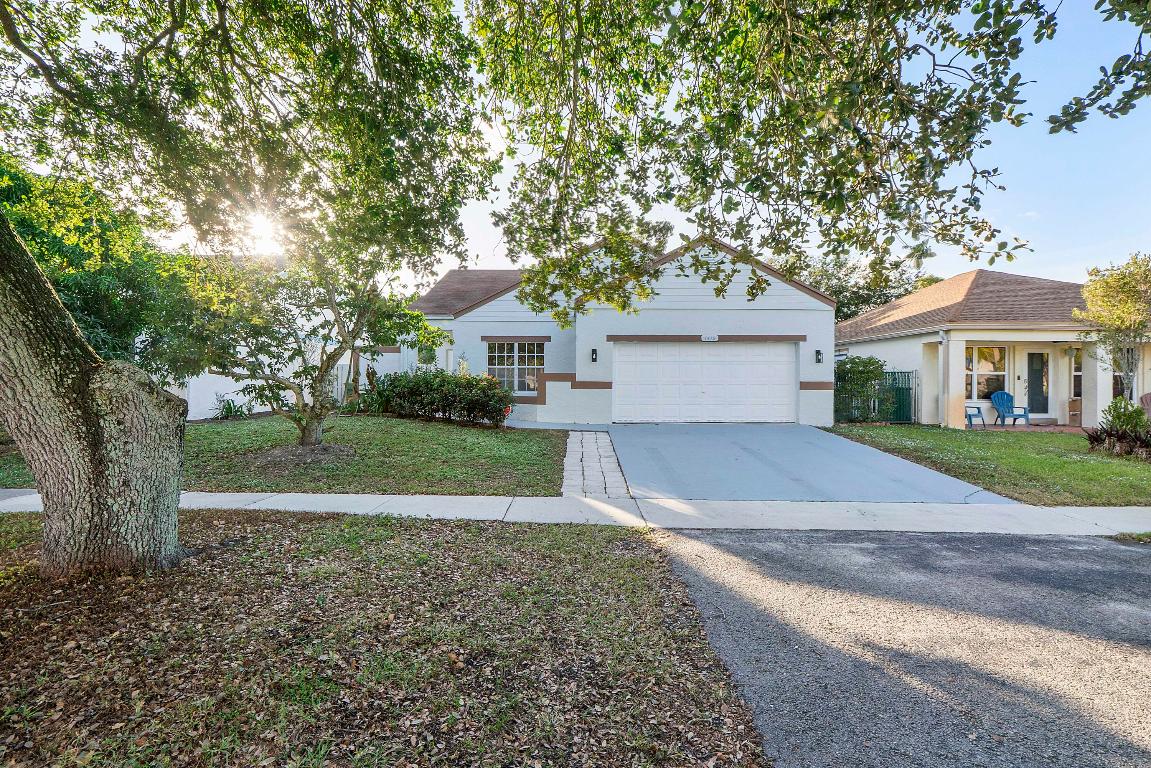 CINNAMON PLACE 1 - Residential