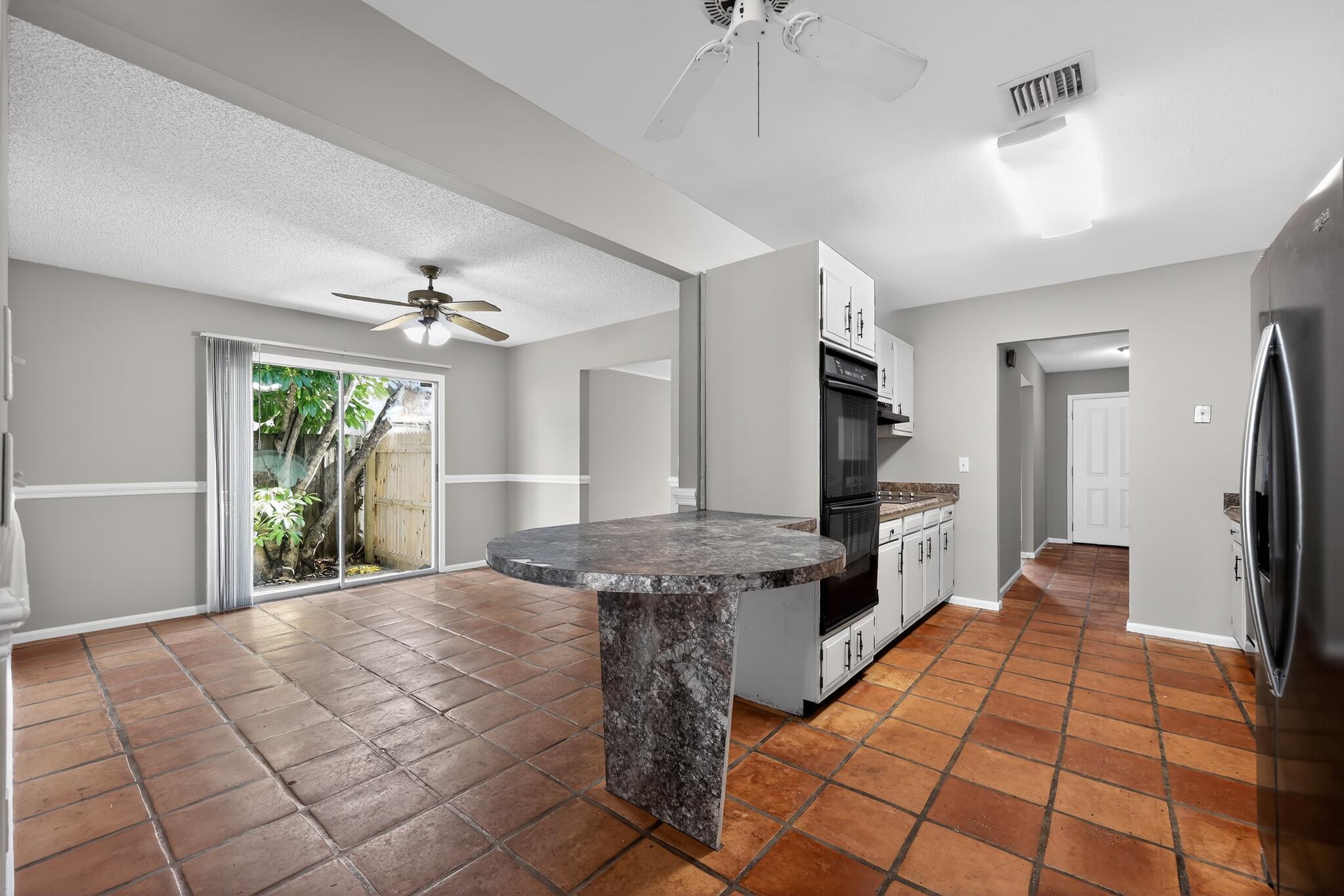 CHATELAINE - Residential