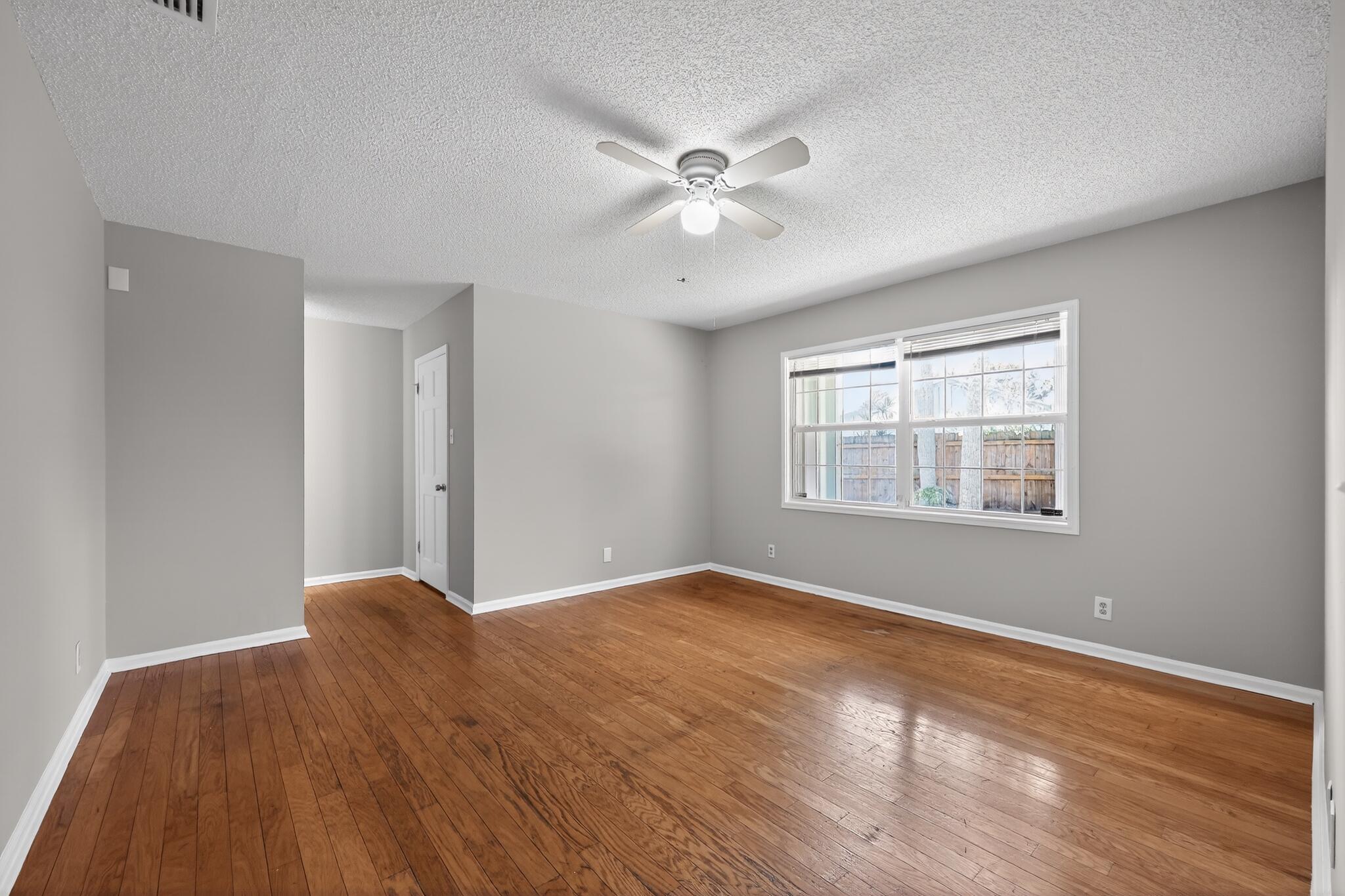 CHATELAINE - Residential
