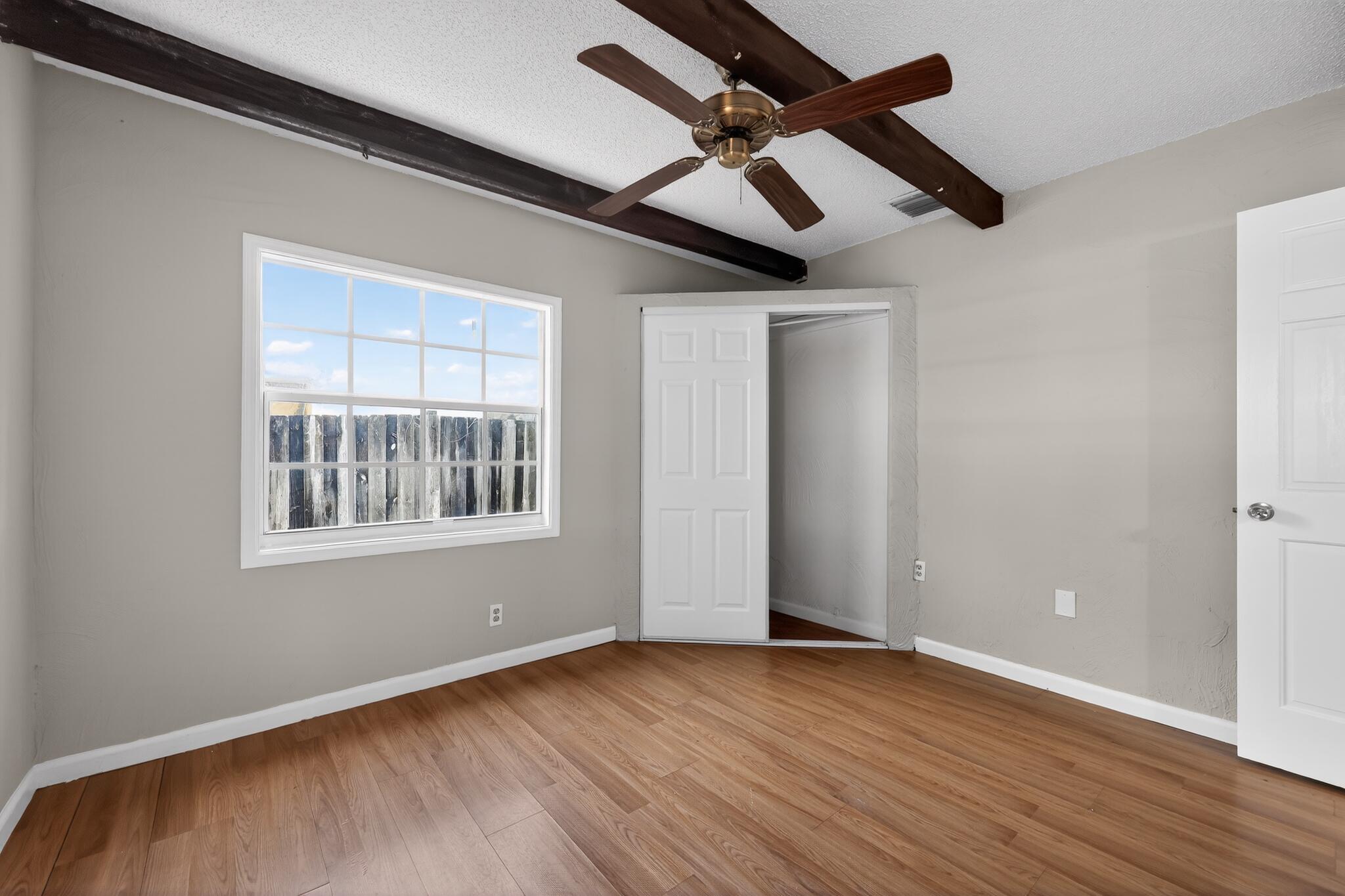 CHATELAINE - Residential