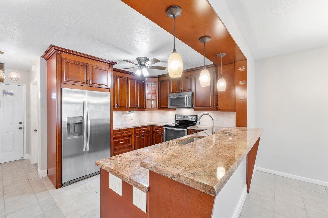 18771 Stewart Cir 3