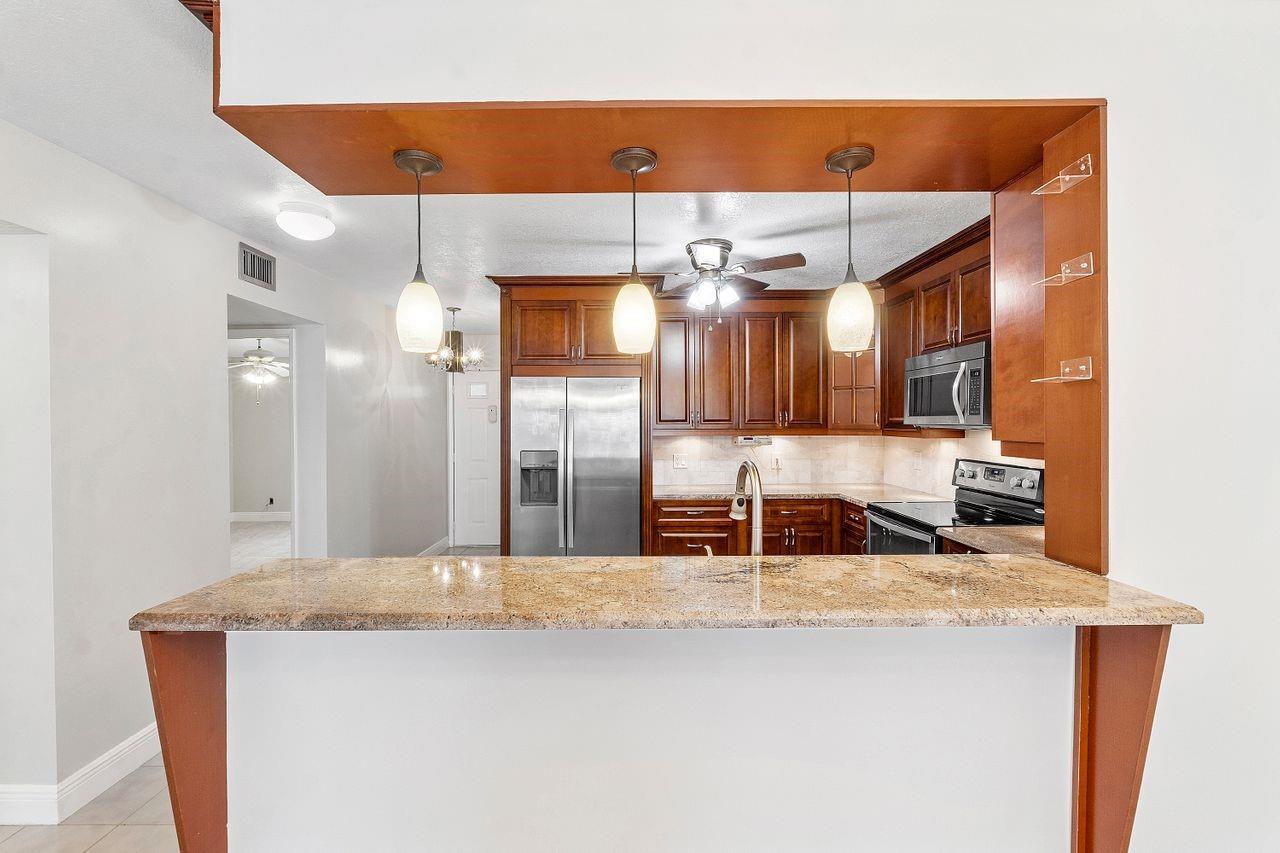 18771 Stewart Cir 3