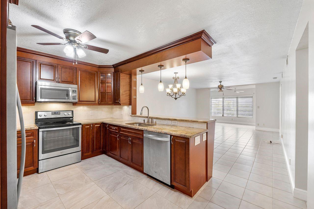 18771 Stewart Cir 3