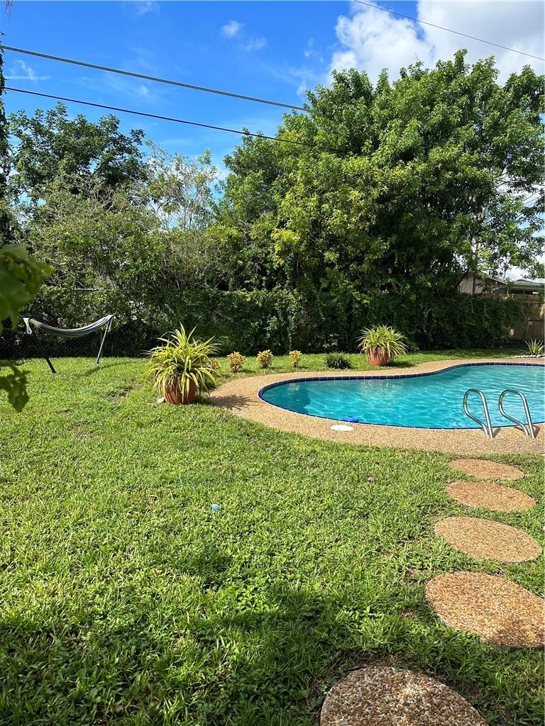Sunrise Golf Village Sec - Residential