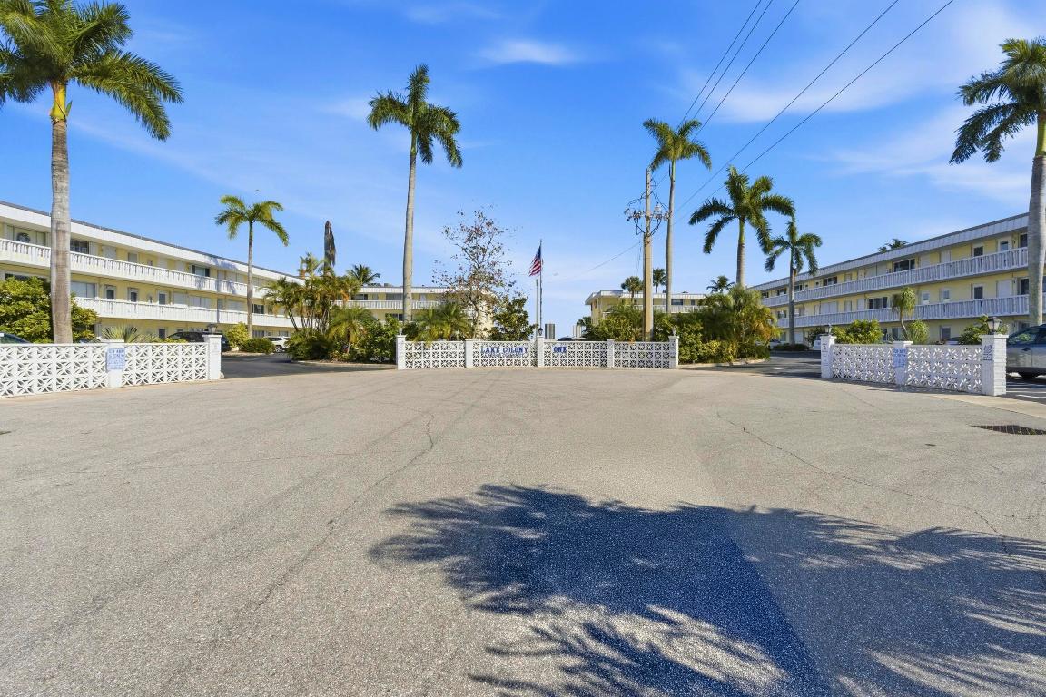 LAKE COLONY APTS ONE INC - Residential