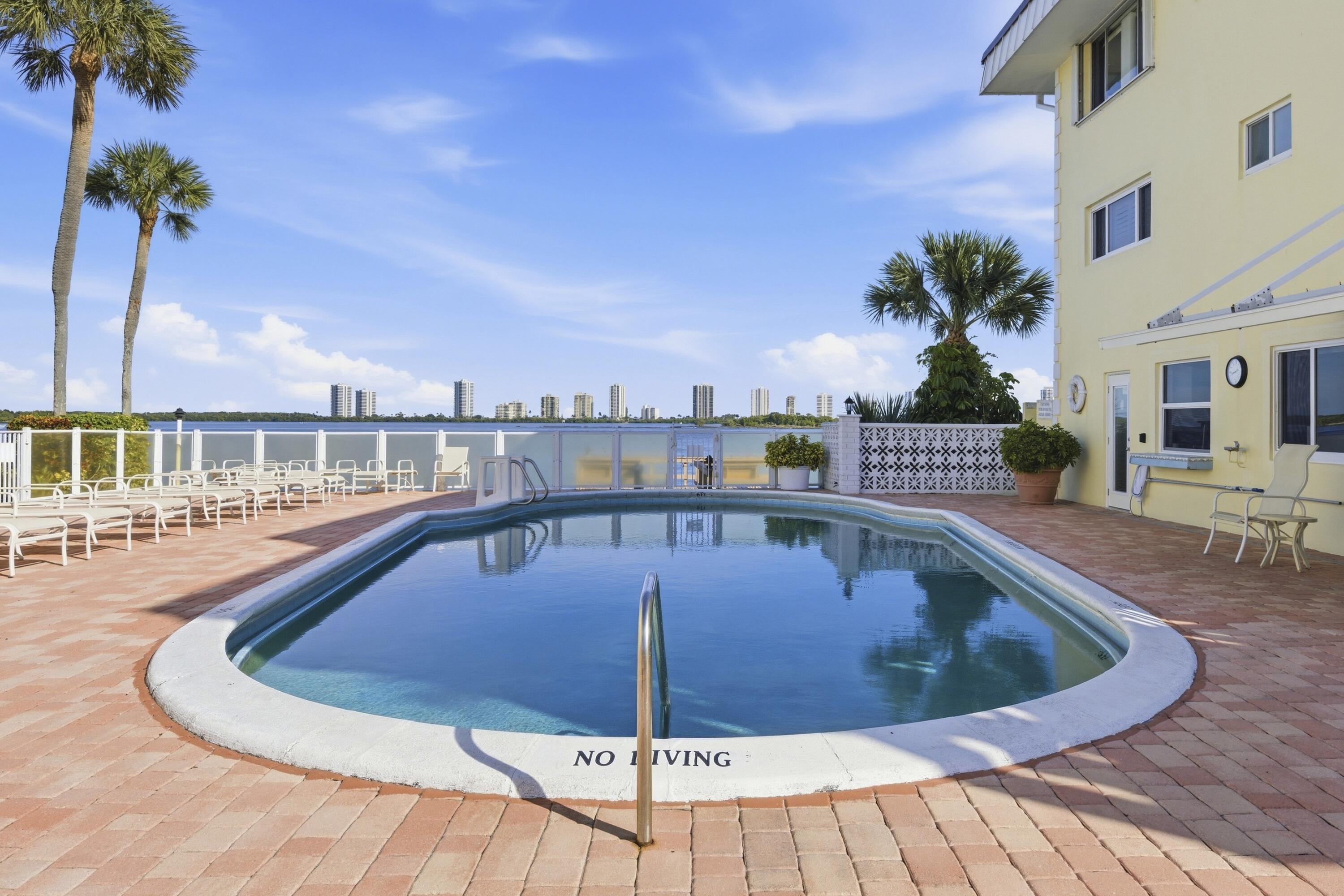 LAKE COLONY APTS ONE INC - Residential