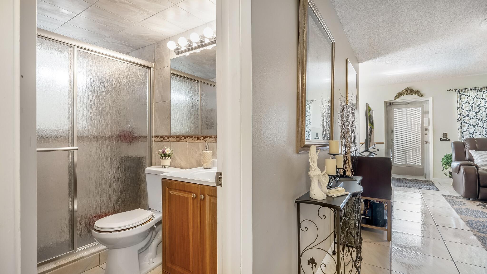 239 Windsor K