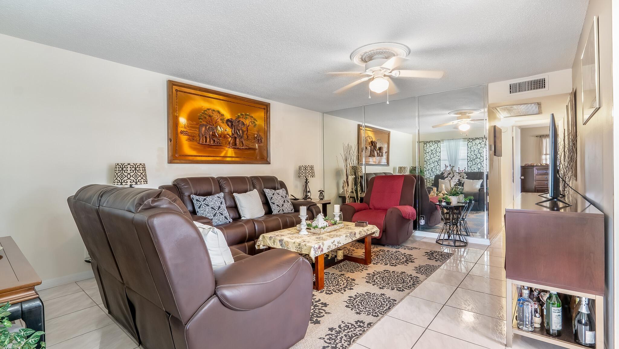 239 Windsor K