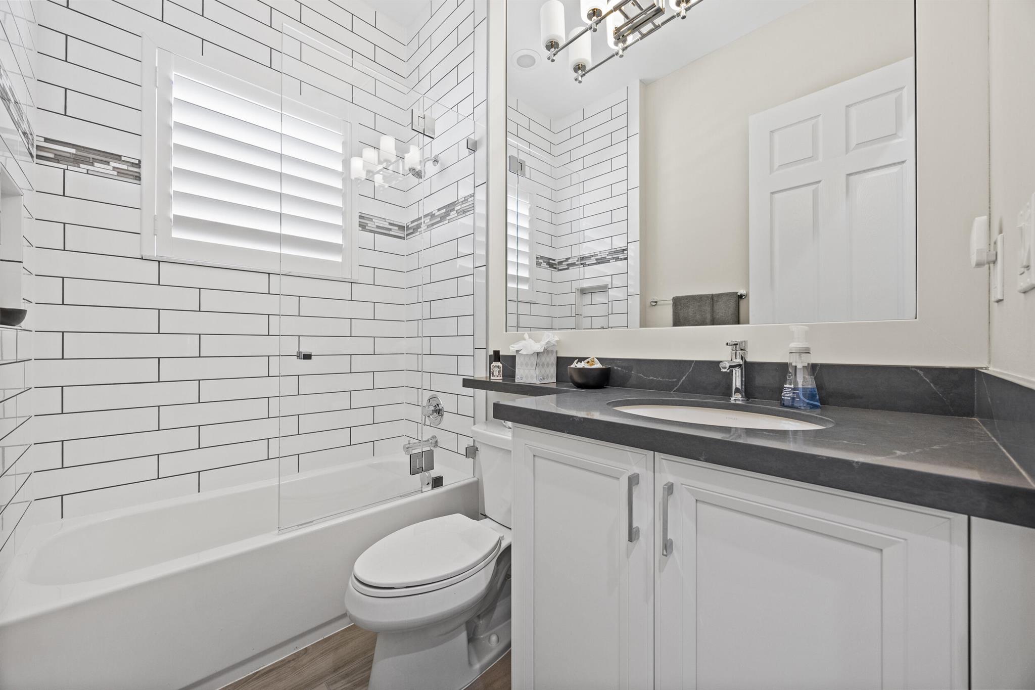 Valencia Bay - Residential