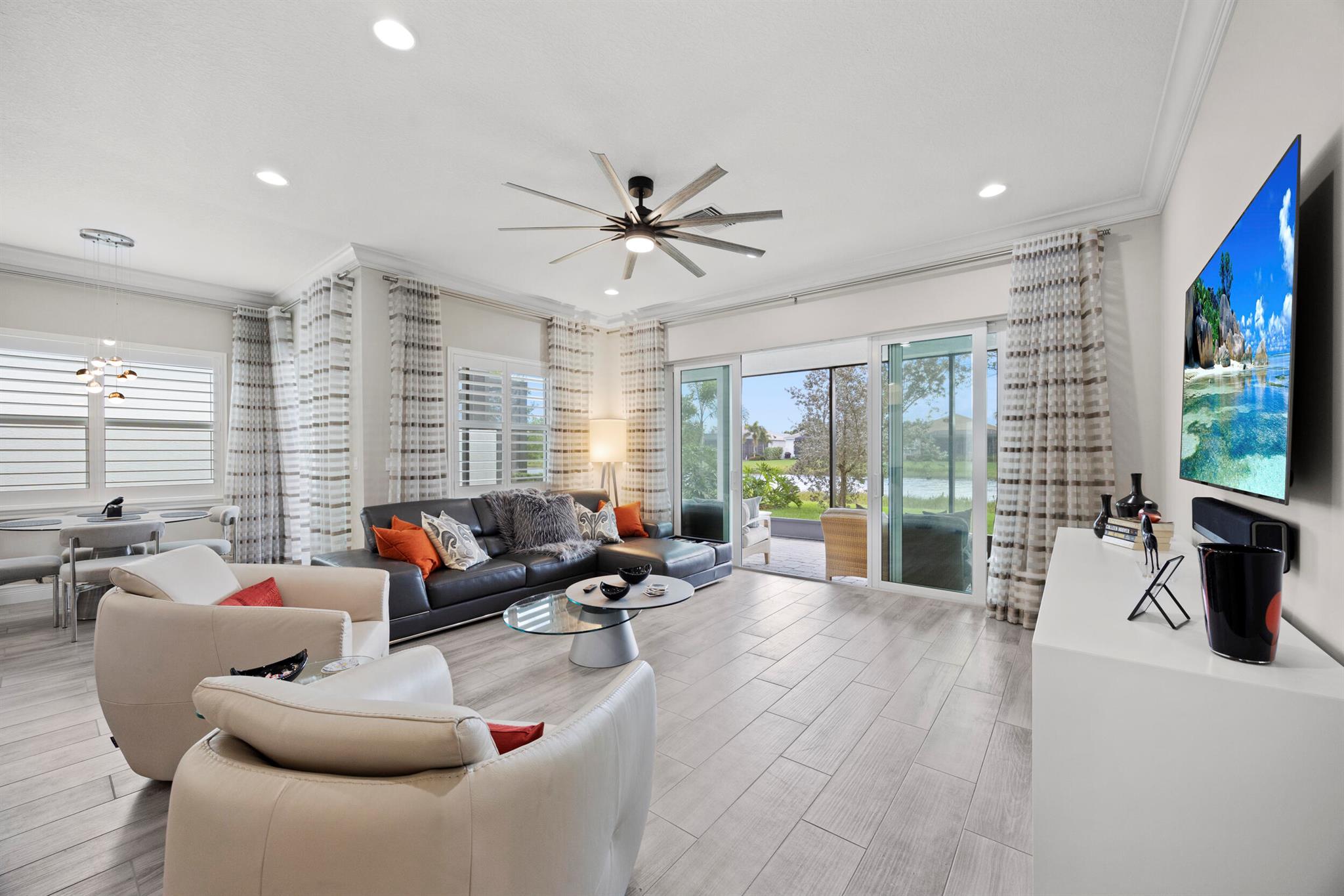 Valencia Bay - Residential