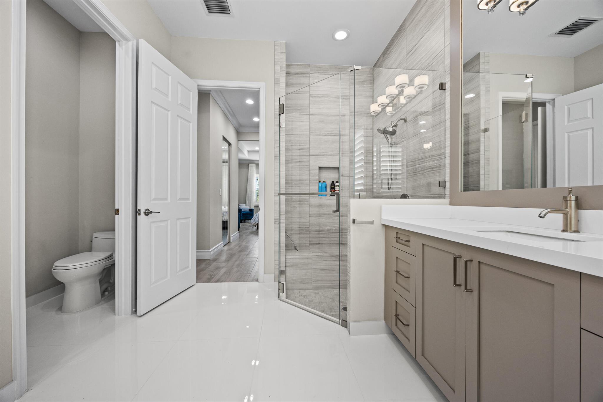 Valencia Bay - Residential