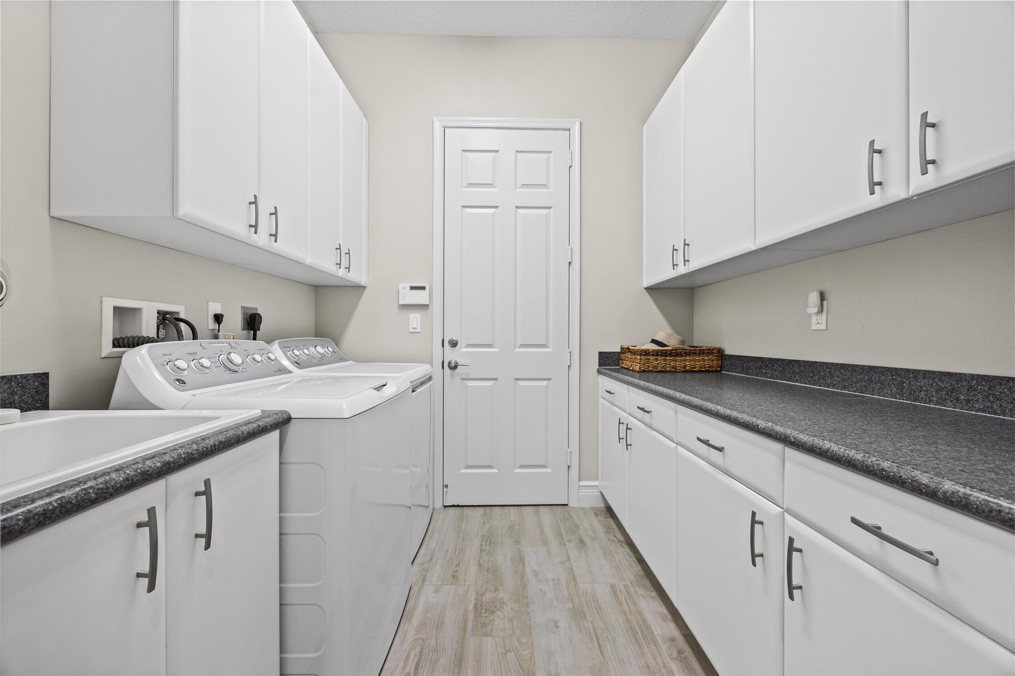 Valencia Bay - Residential