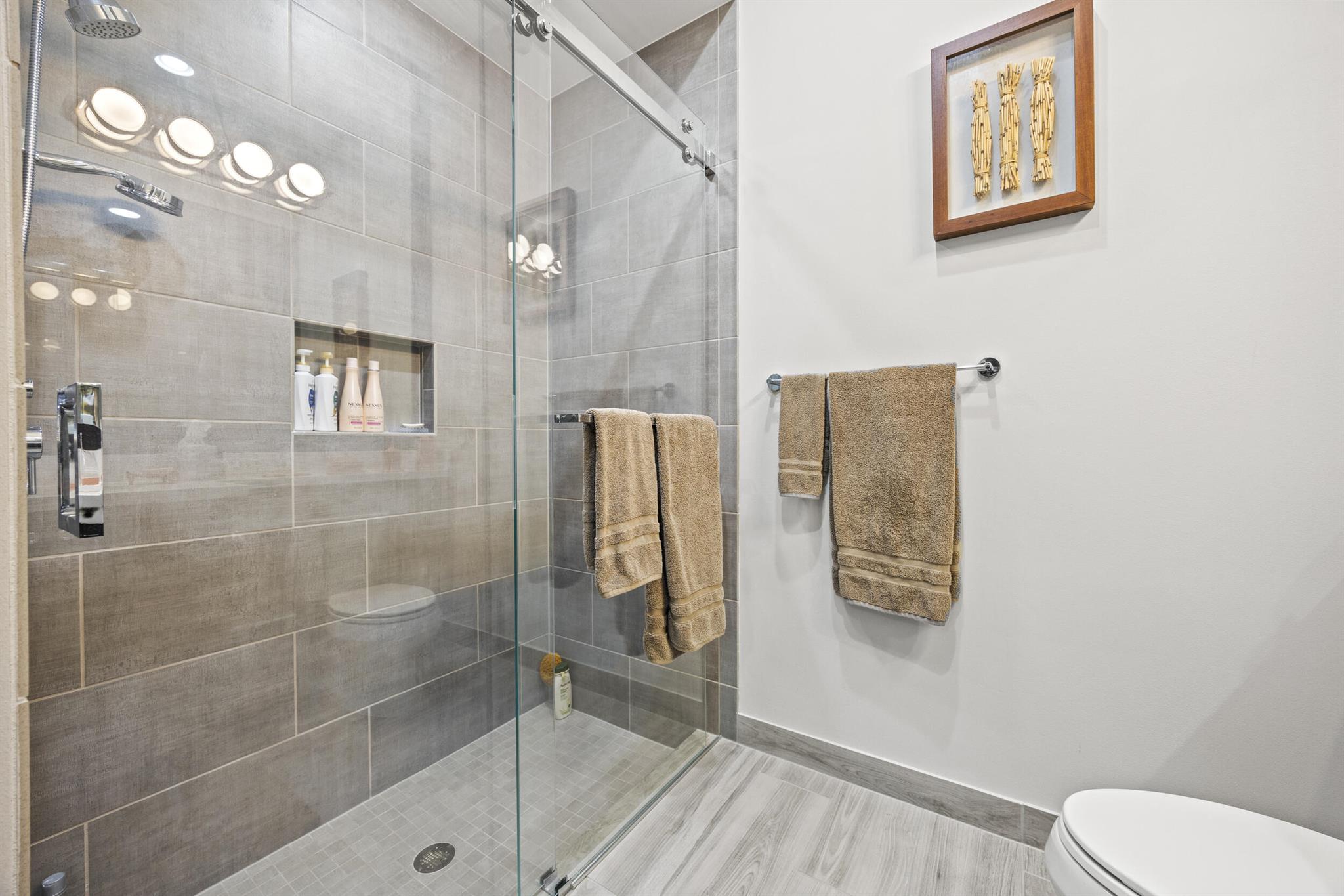 Valencia Bay - Residential